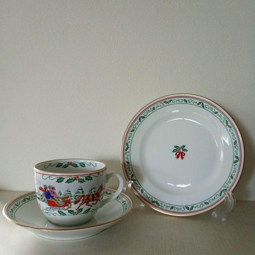 Royal worcester christmas - worcester, trio
