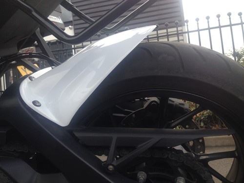 Gloss white hugger rear fender - gloss,