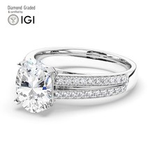 Oval Diamond Engagement Ring