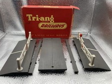 Tri-Ang OO R70 Double Level