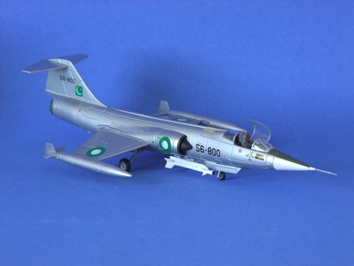 Corgi predators pr99418 - corgi,
