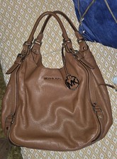 MICHAEL KORS BAG    HOBO