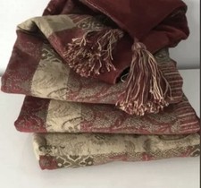 Laura Ashley Rochester Luxe Tapestry/ Velvet Tassel Throw RRP£140