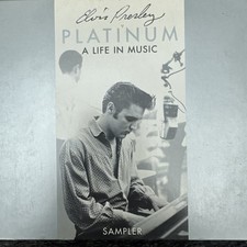 ELVIS PRESLEY PLATINUM : A