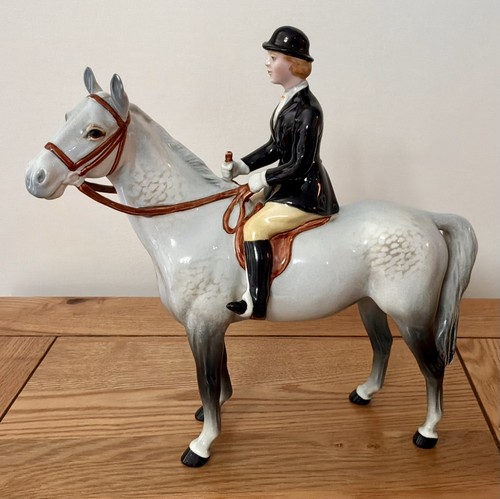 Beswick huntswoman grey - huntswoman,