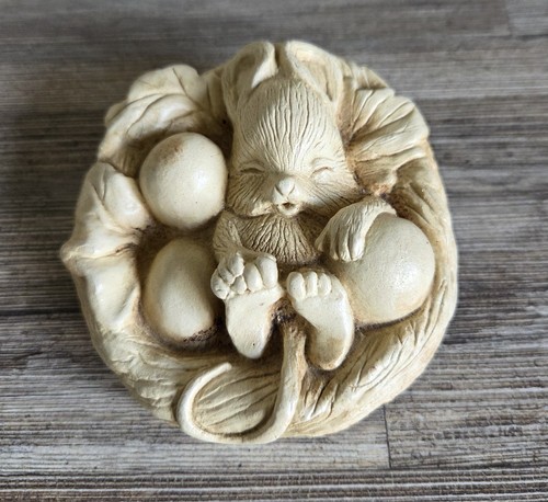 Sleeping mouse nest - mouse,