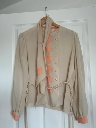 Vintage mansfield pussy - mansfield, bow