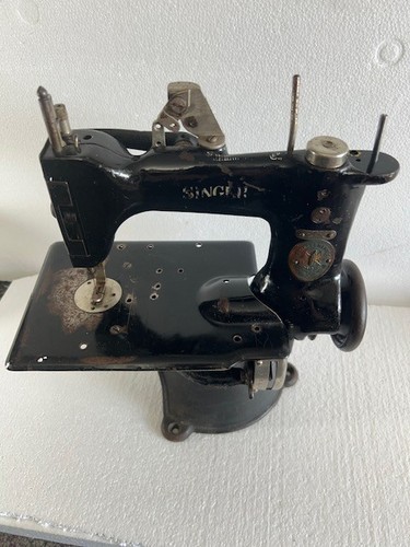 Singer model vintage - model,