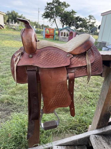 Used western pony - saddle, kid