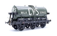 UNKNOWN 'O' GAUGE KIT BUILT GREEN CWS MILK SERVICE #2027 TANK WAGON