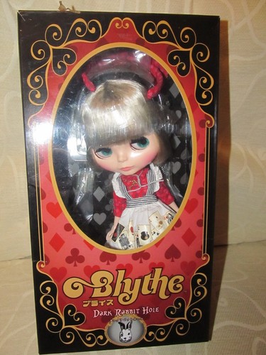 Takara dark rabbit hole - dark, blythe