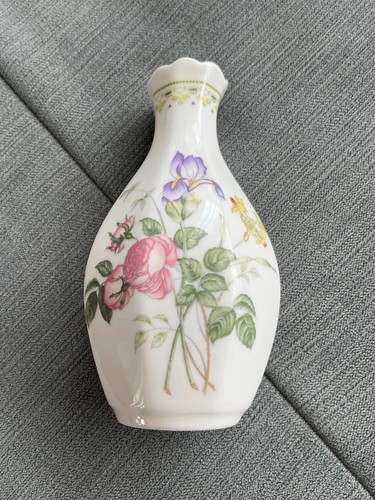 Royal doulton camilla bud - bud, vase