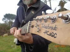 Telestrat guitar: light touch