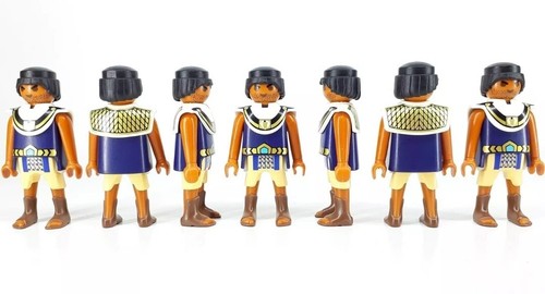 Playmobil warrior figures - 7,