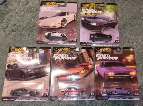 Hot wheels premium - hot, and