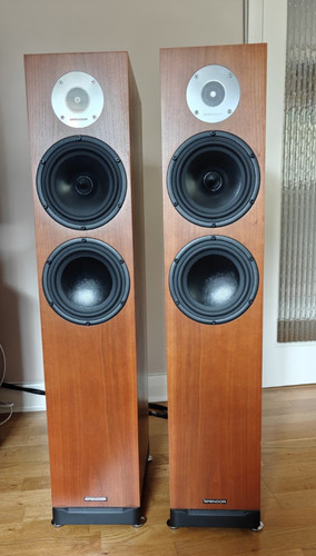 Spendor floorstanding - d7.2,