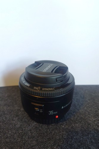 Yongnuo 35mm prime lens - 35mm, f/2.0