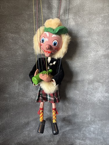 Pelham puppet with solid - with, box