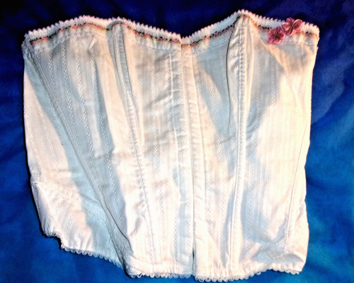 Vintage knicker box white - vintage,