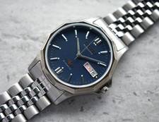 August 1990 Vintage Citizen Eagle 7 Automatic Men's Blue Dial Bracelet Watch