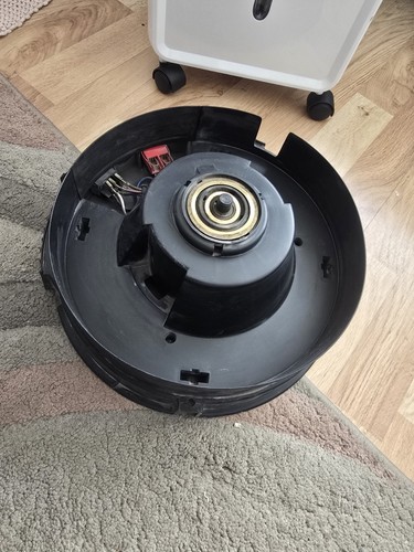 Numatic nvr200 vacuum - (henry),