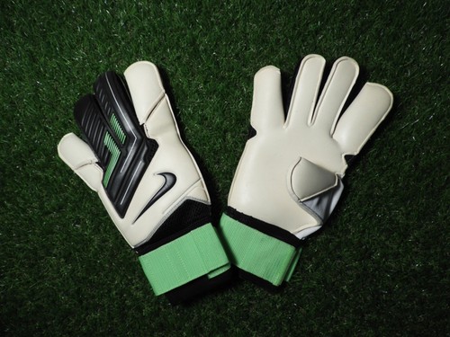 Nike vapor grip white and - white,