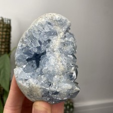 Stunning 902g celestite - stunning,