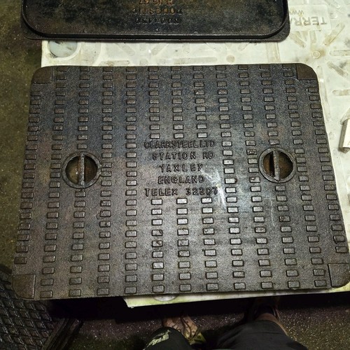 Cast iron manhole cover - cover, 645mm