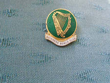 VINTAGE GUINNESS ( BREWERY ) BOWLING CLUB ENAMEL BOWLS PIN BADGE DEFUNCT MILLER