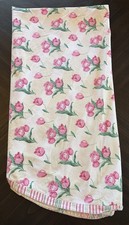 Vintage Tulip Floral Round