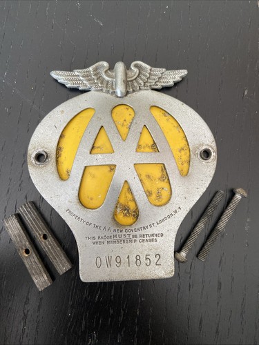 Vintage car badge new - aa,