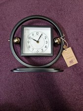 (B) Black Rotating Mantel