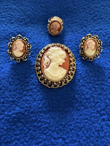 Cameo vintage peri - cameo,