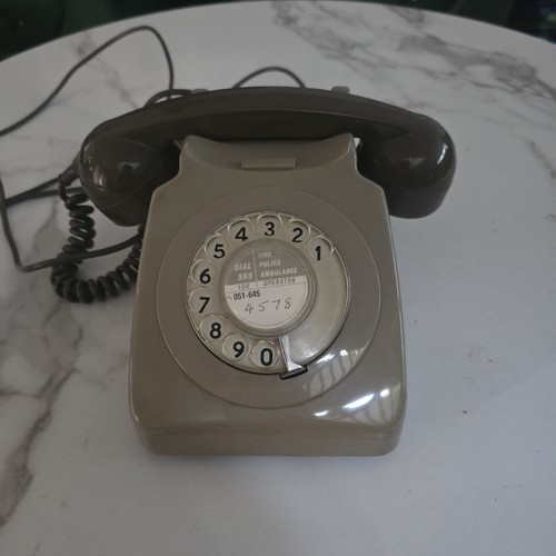 Rotary dial corded telephone - telephone,