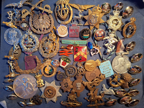 British enamel pins - ,, small