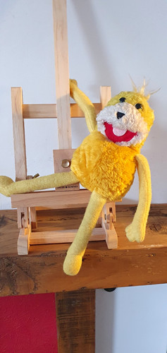 Flat eric yellow small plush - flat,