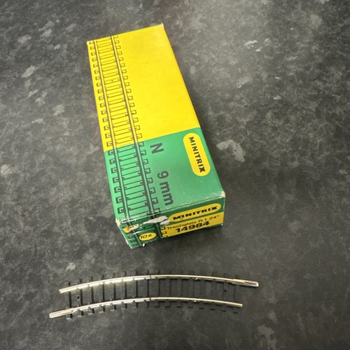 Minitrix 14984 curved - , track