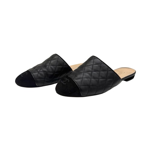 Chanel black quilted - chanel,