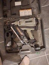 No Spark Hitachi NR 90GC2 Nail Gun