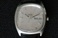 OMEGA 1310 QUARTZ WRIST WATCH
