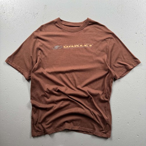 2000 oakley graphic tee - oakley,
