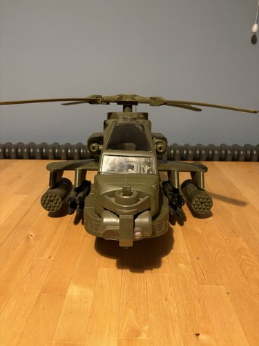 Large apache helicopter - apache,