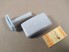 Vintage Retro Nymph Ladies Travel Razor in Blue Case