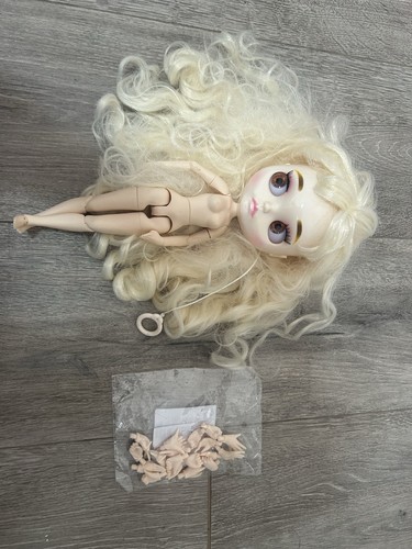 Factory blythe doll - blythe,