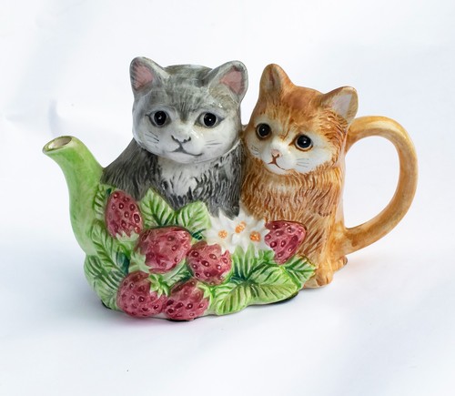 Cat teapot ginger - cat,
