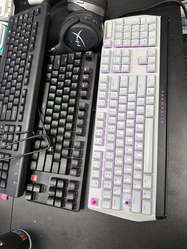 Steve aoki used alienware - aoki,