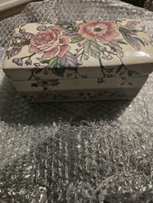 House Clearance CHINESE LARGE CERAMIC LIDDED DECORATIVE BOX  COLOURED FLORAL