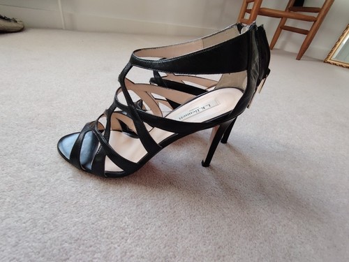 Bennett shoes size 6 - bennett,
