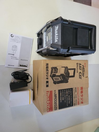 Makita mr002gzb job - site, radio