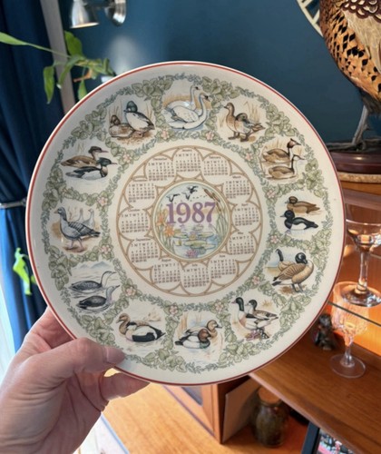 1987 wedgwood calendar plate - calendar,